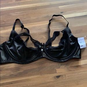 NWT Fredricks bra size 38C